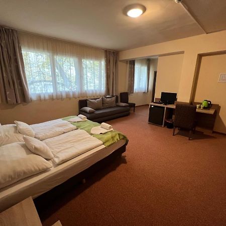 Centrooms Έγκερ Εξωτερικό φωτογραφία