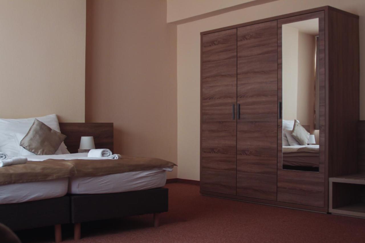 Centrooms Έγκερ Εξωτερικό φωτογραφία